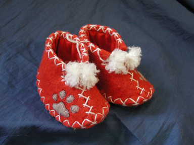 smallRedBabyBooties.jpg