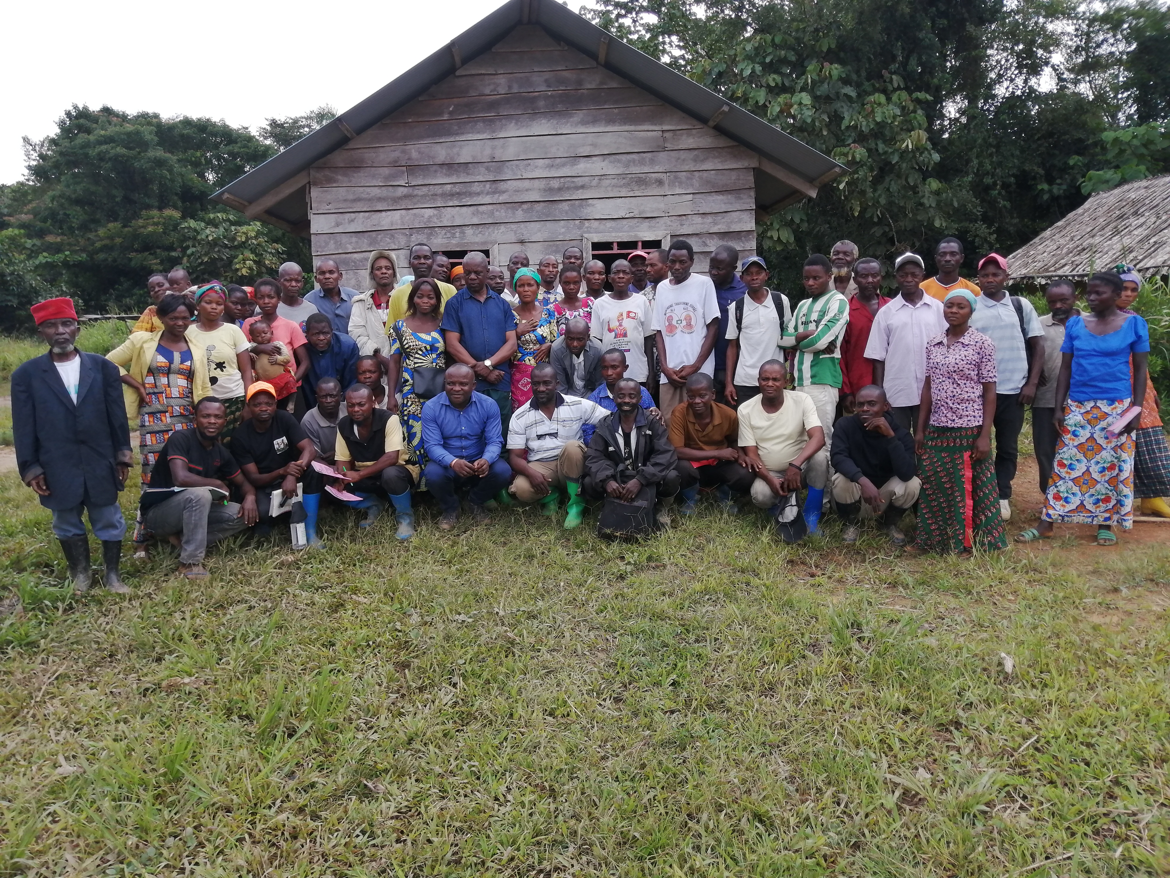 Participants à l'Assemblée communautaire des Bafuna-Bakano.jpg